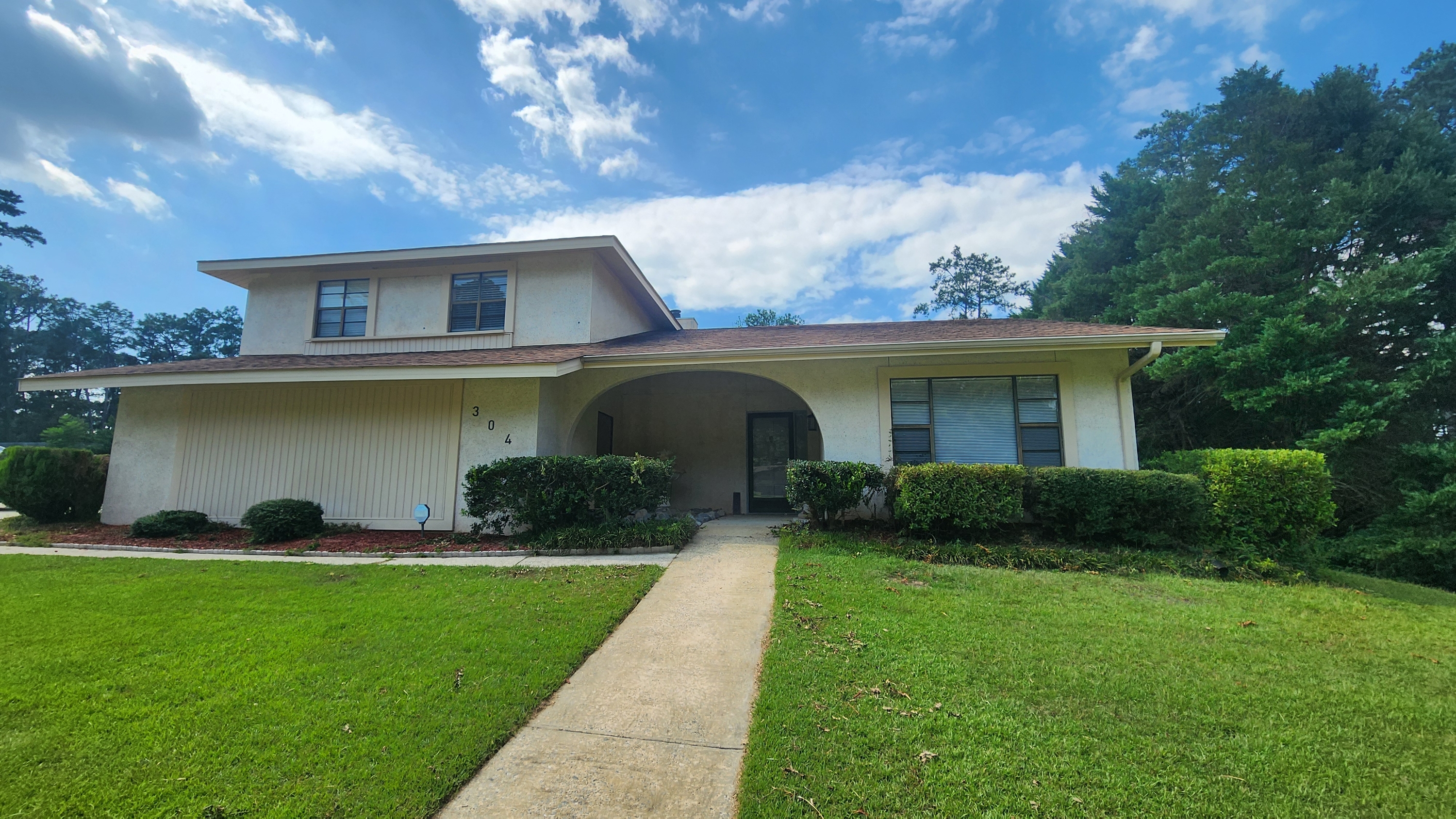304 Lake Front Drive