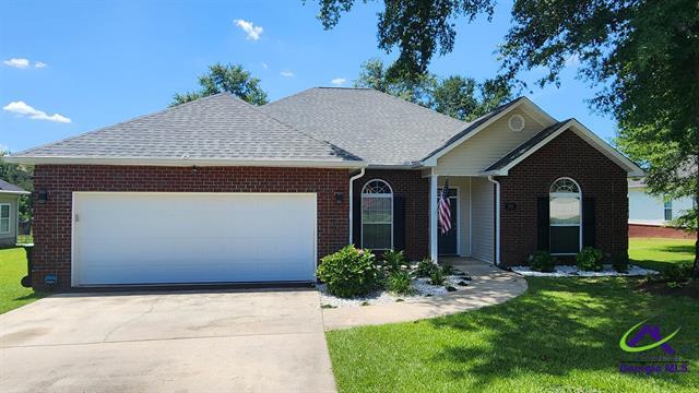 502 Woods Edge Way