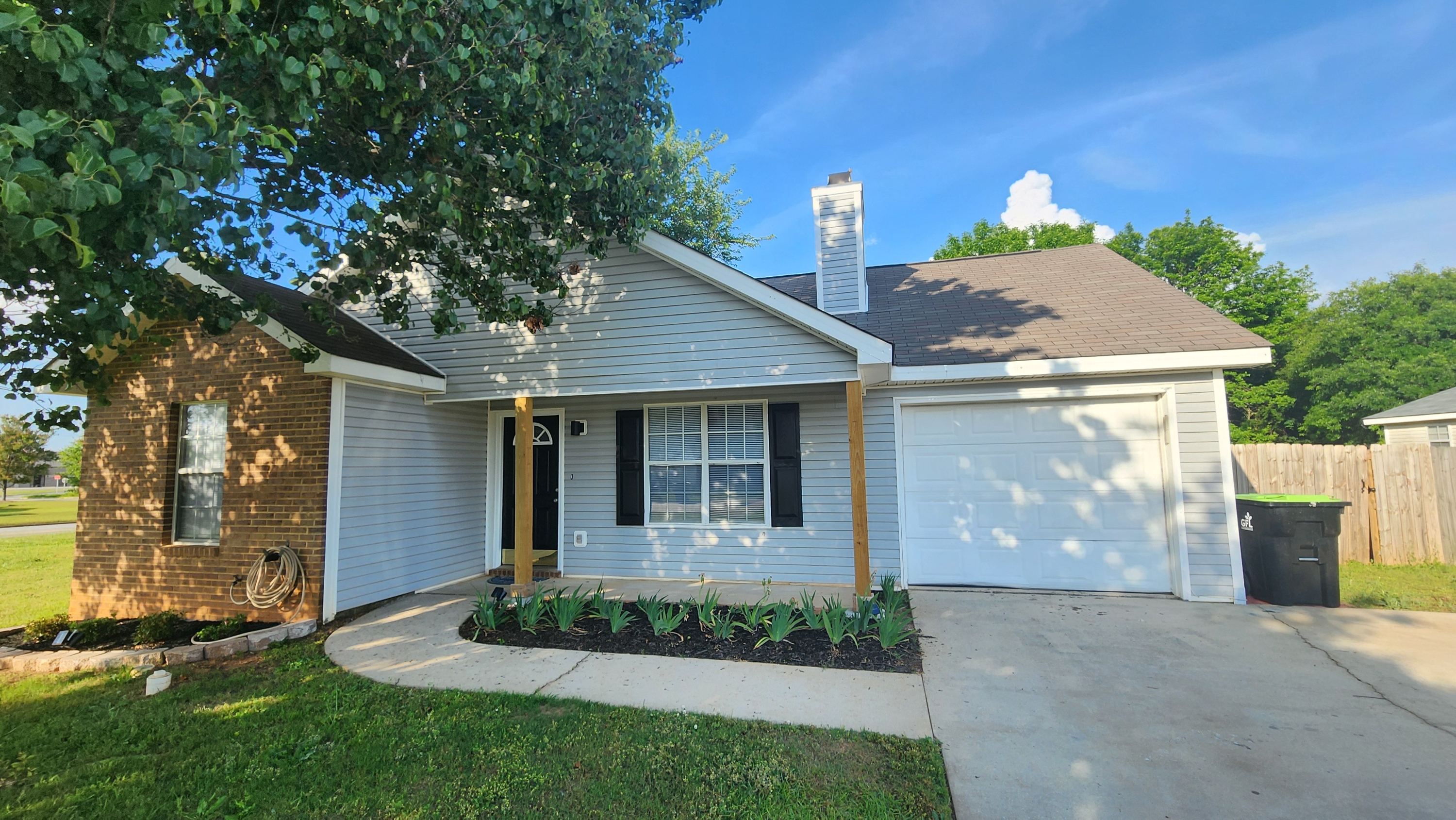 125 Georgetown Blvd